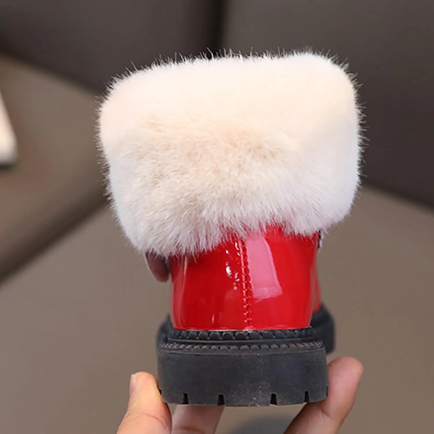 Kids Winter Boots Snow Boots for Girls Warm Cozy Fuzzy Non-Slip Comfy Cute Durable Outdoor Princess Faux Fur Lined Boots